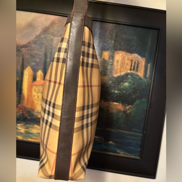 Burberry Shoulder Bag - Picture 7 of 12
